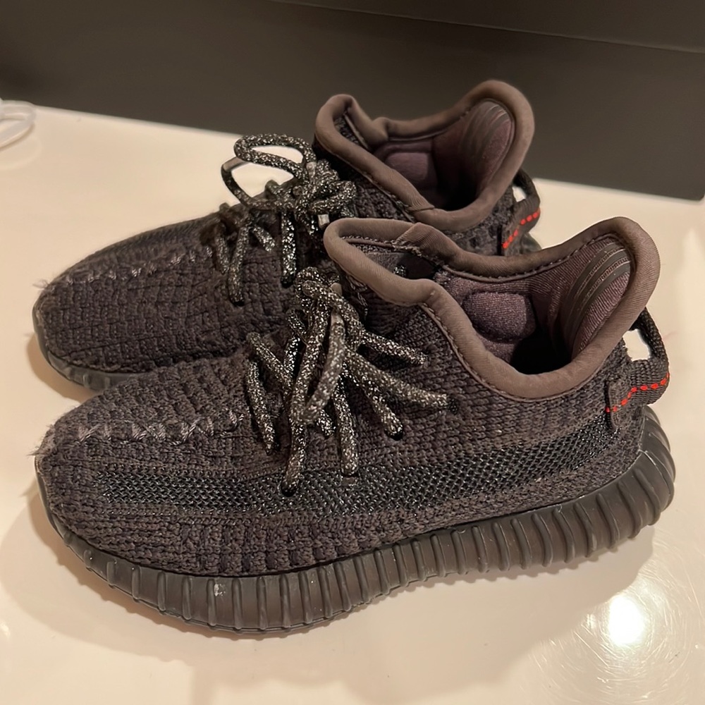 Infants Yeezy Boost 350 V2